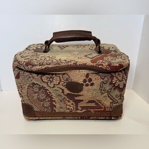 vintage Ricardo of Beverly Hills tapestry Cary on bag
